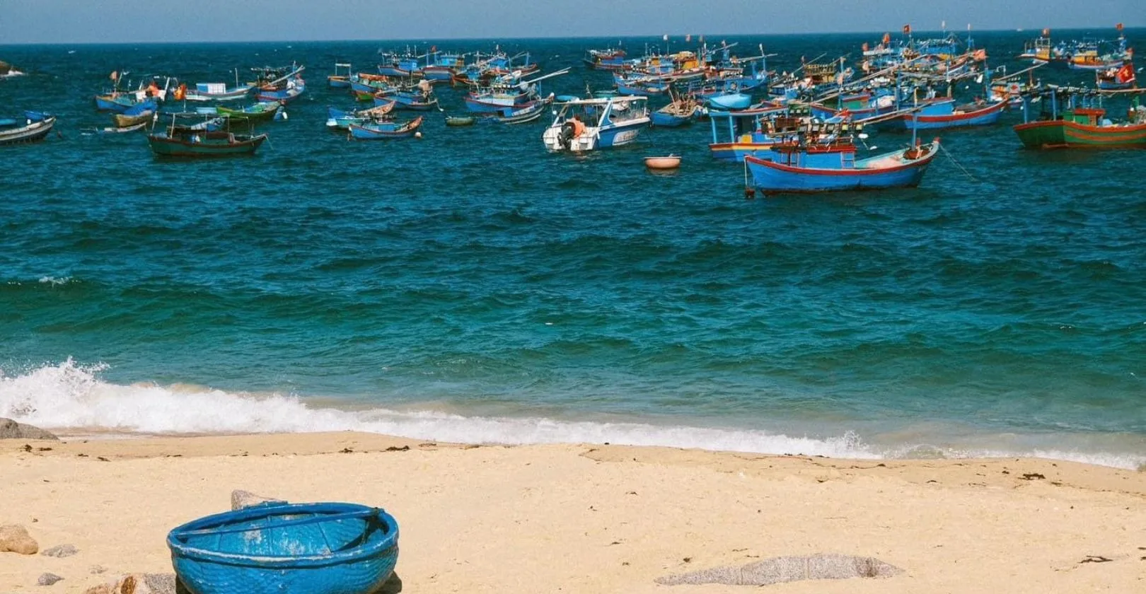 Bãi Bấc Beach