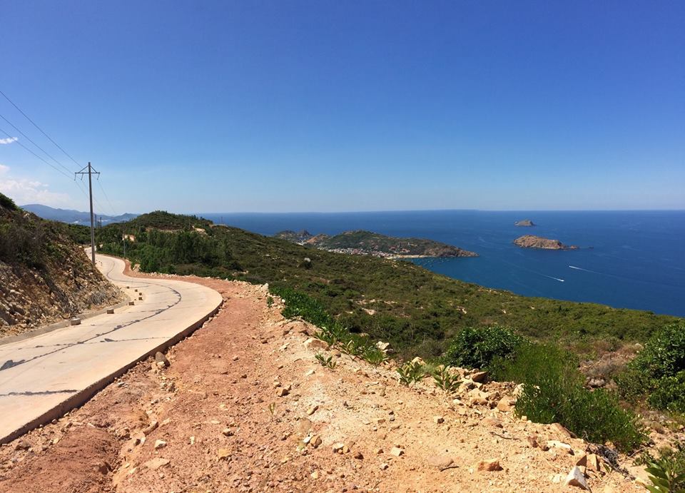 Kỳ Co bằng đường bộ